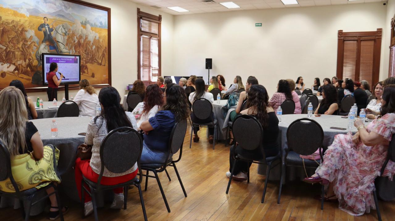 Evento para celebrar a las mamás de la Secretaría de Desarrollo Humano y Bien Común con motivo del 10 de mayo